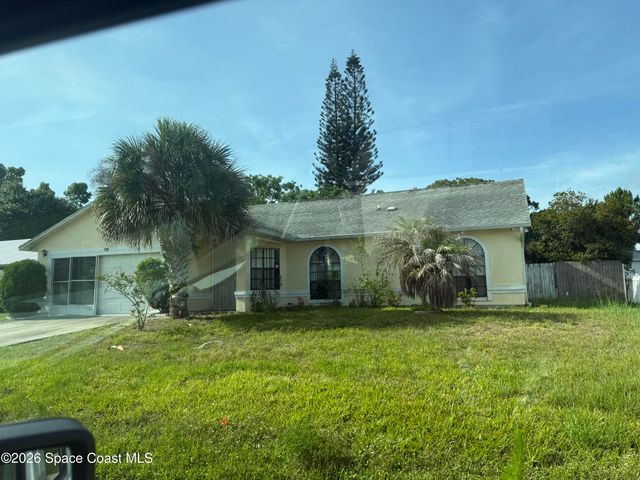 1130 Lynbrook Street NW, Palm Bay, FL 32907