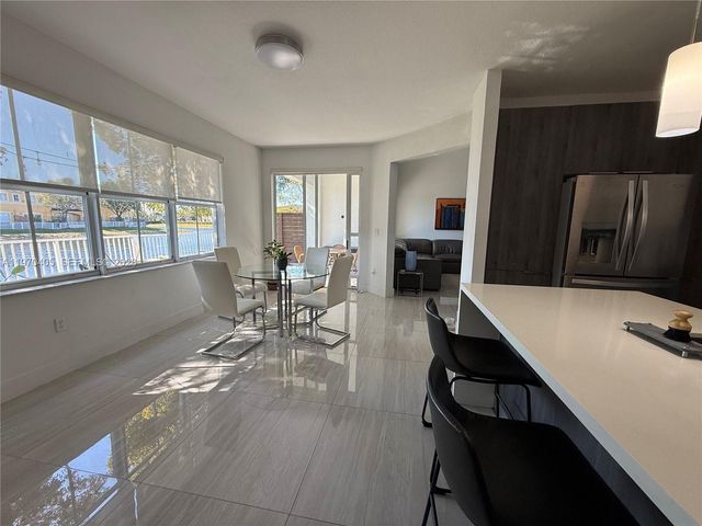 10832 NW 84th St, Doral, FL 33178