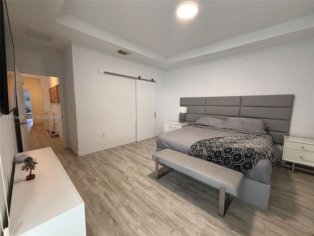 10832 NW 84th St, Doral, FL 33178