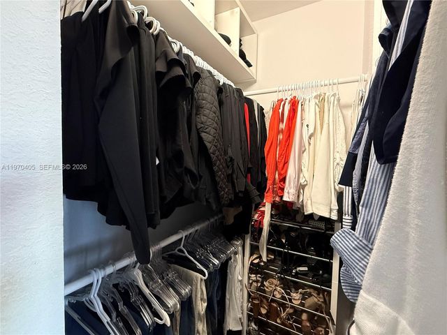 10832 NW 84th St, Doral, FL 33178