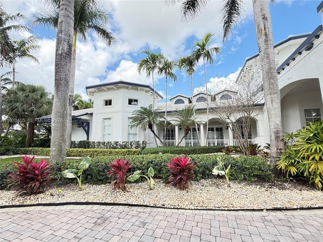 10832 NW 84th St, Doral, FL 33178