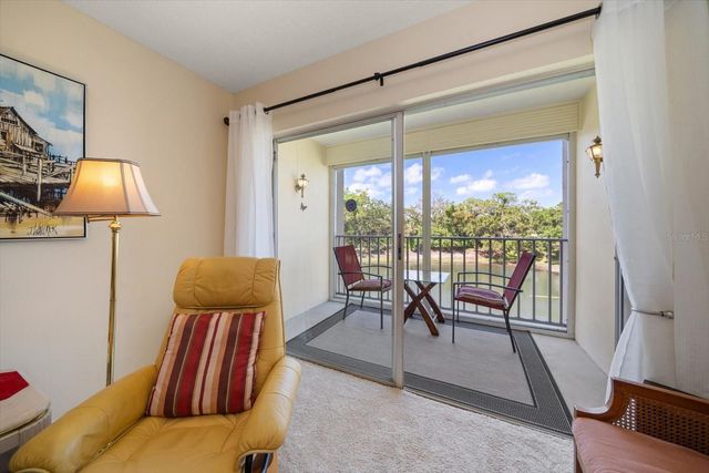 948 VIRGINIA STREET 202, Dunedin, FL 34698