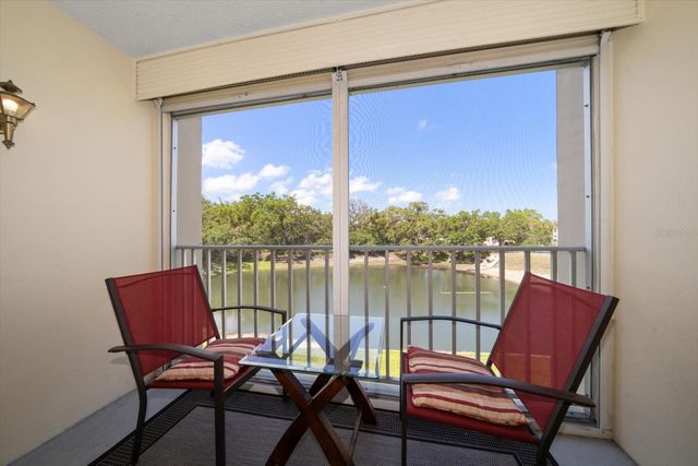 948 VIRGINIA STREET 202, Dunedin, FL 34698