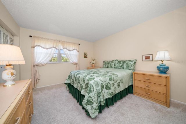 948 VIRGINIA STREET 202, Dunedin, FL 34698