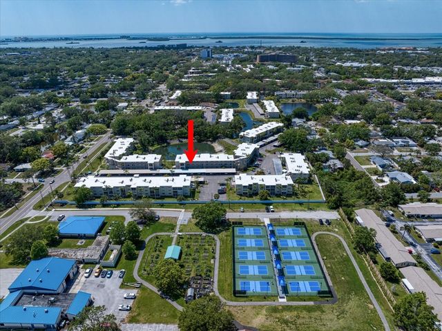 948 VIRGINIA STREET 202, Dunedin, FL 34698