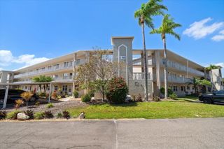 948 VIRGINIA STREET 202, Dunedin, FL 34698