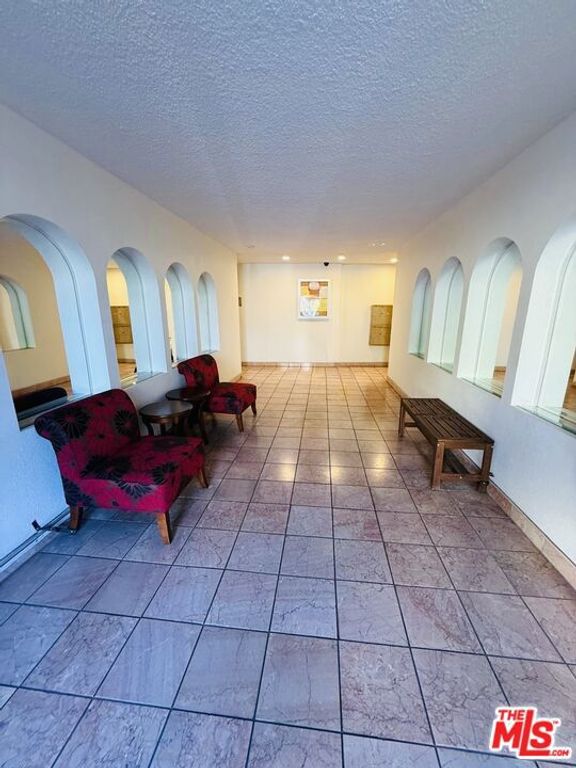 360 S Kenmore Avenue 305, Los Angeles, CA 90020 — photo 4