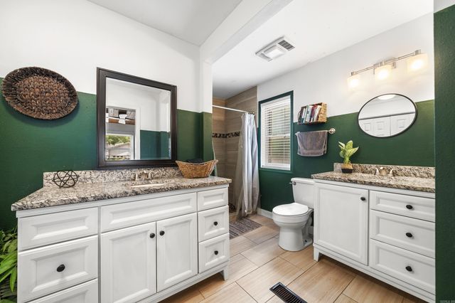 1 Berlanga Circle, Hot Springs Village, AR 71909