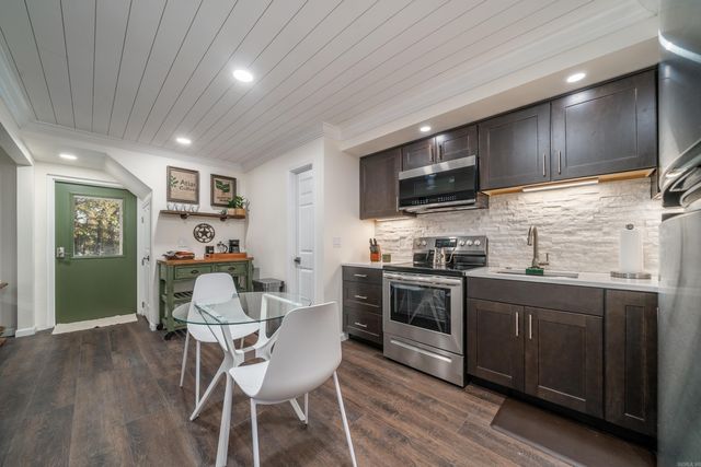 1 Berlanga Circle, Hot Springs Village, AR 71909