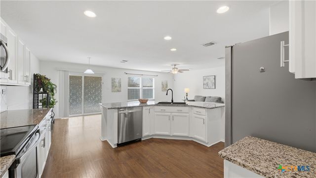 1460 Astor Creek, New Braunfels, TX 78130