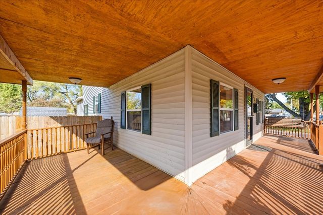 317 E Dearborn Street, Plano, IL 60545