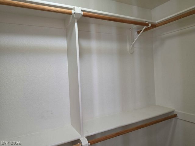 6912 Green Island Avenue, Las Vegas, NV 89149