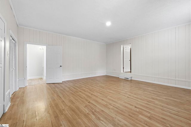 4208 Old Buncombe Road, Greenville, SC 29617