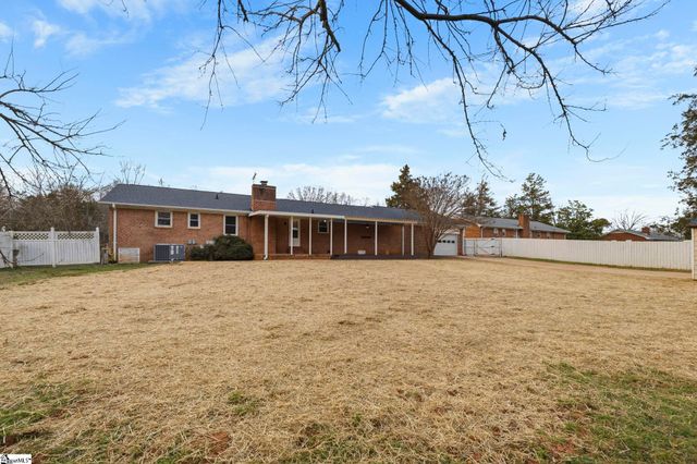 4208 Old Buncombe Road, Greenville, SC 29617