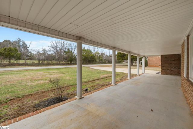 4208 Old Buncombe Road, Greenville, SC 29617