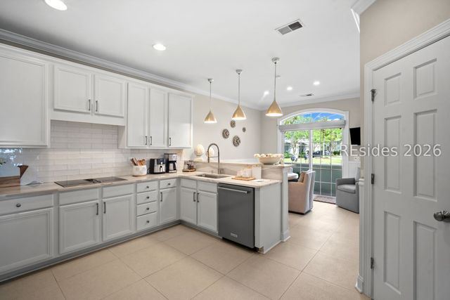 209 Farnsleigh Ave, Bluffton, SC 29910