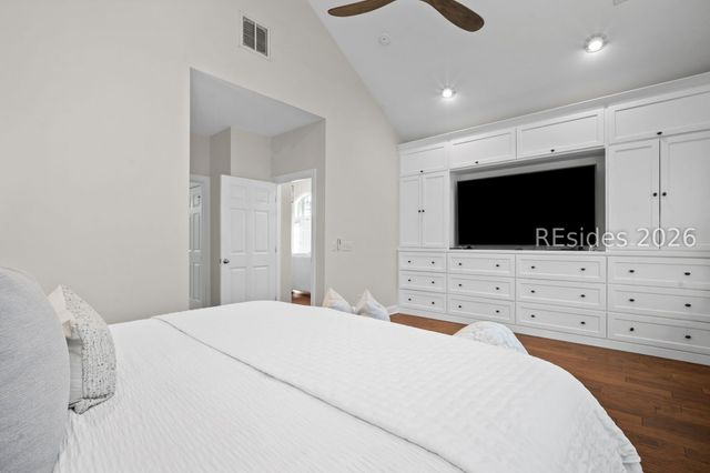 209 Farnsleigh Ave, Bluffton, SC 29910