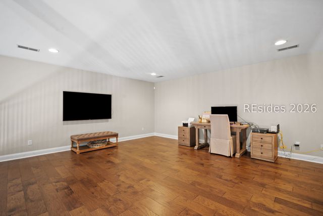 209 Farnsleigh Ave, Bluffton, SC 29910