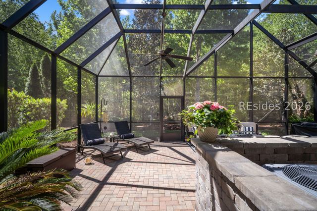 209 Farnsleigh Ave, Bluffton, SC 29910