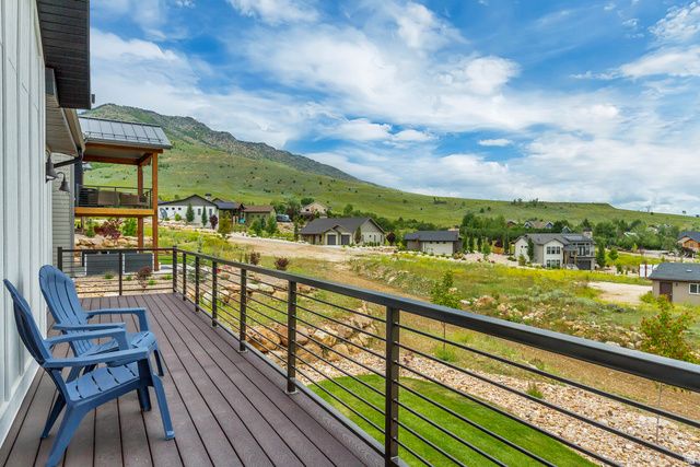 4853 E PADDLEFORD DR, Eden, UT 84310