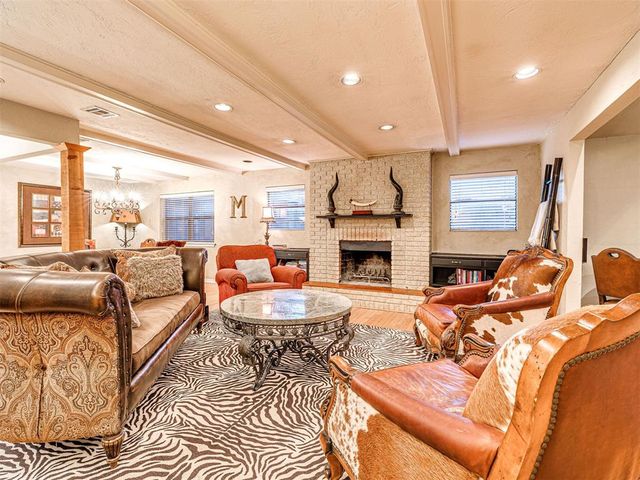 2725 Warwick Drive, Oklahoma City, OK 73116