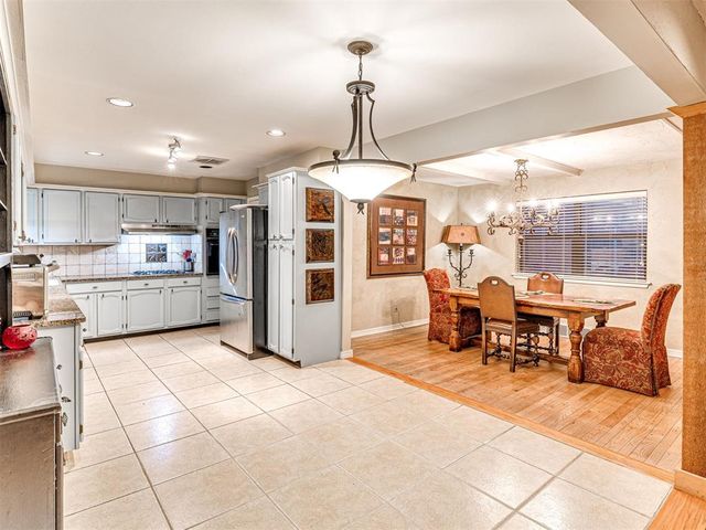 2725 Warwick Drive, Oklahoma City, OK 73116