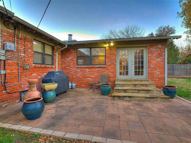 2725 Warwick Drive, Oklahoma City, OK 73116