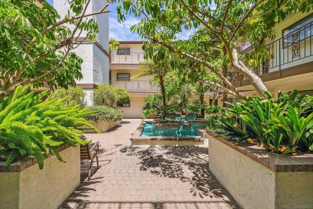 1263 Robinson 13, San Diego, CA 92103