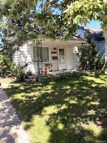 18047 Eastland Street, Roseville, MI 48066