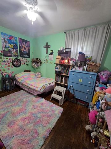 18047 Eastland Street, Roseville, MI 48066