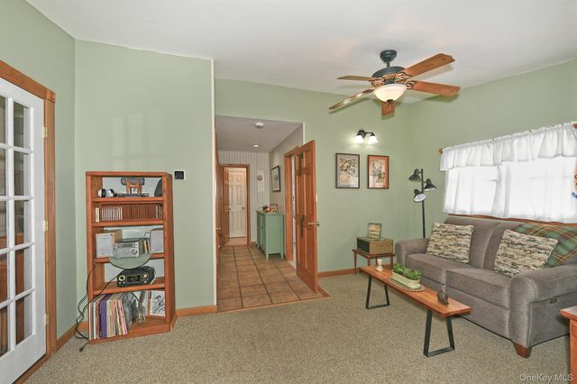 27 Blossom Lane, Levittown, NY 11756