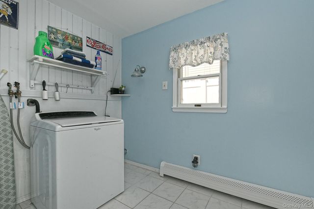 27 Blossom Lane, Levittown, NY 11756