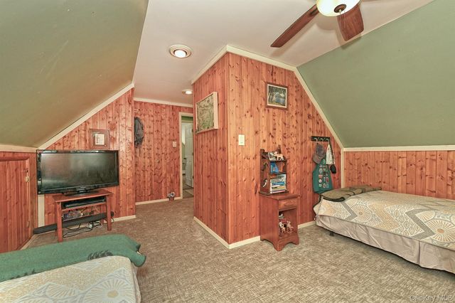 27 Blossom Lane, Levittown, NY 11756