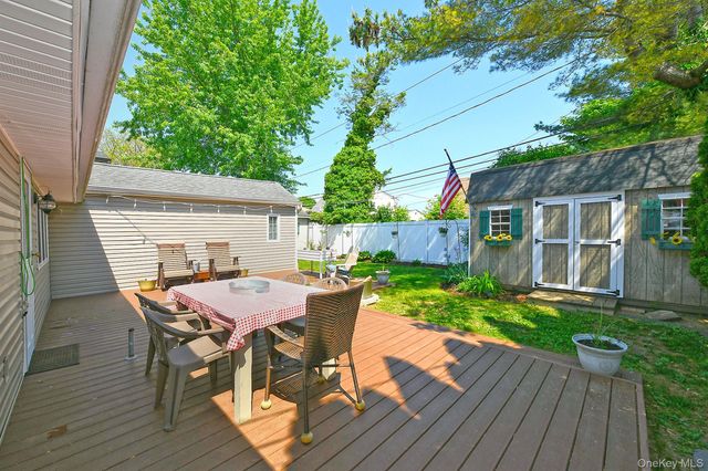 27 Blossom Lane, Levittown, NY 11756