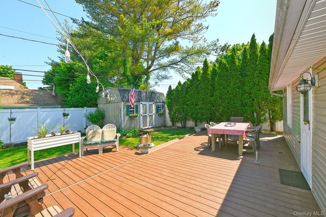 27 Blossom Lane, Levittown, NY 11756