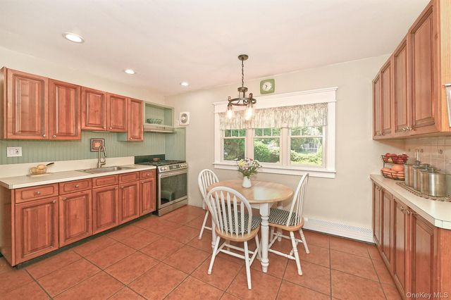27 Blossom Lane, Levittown, NY 11756