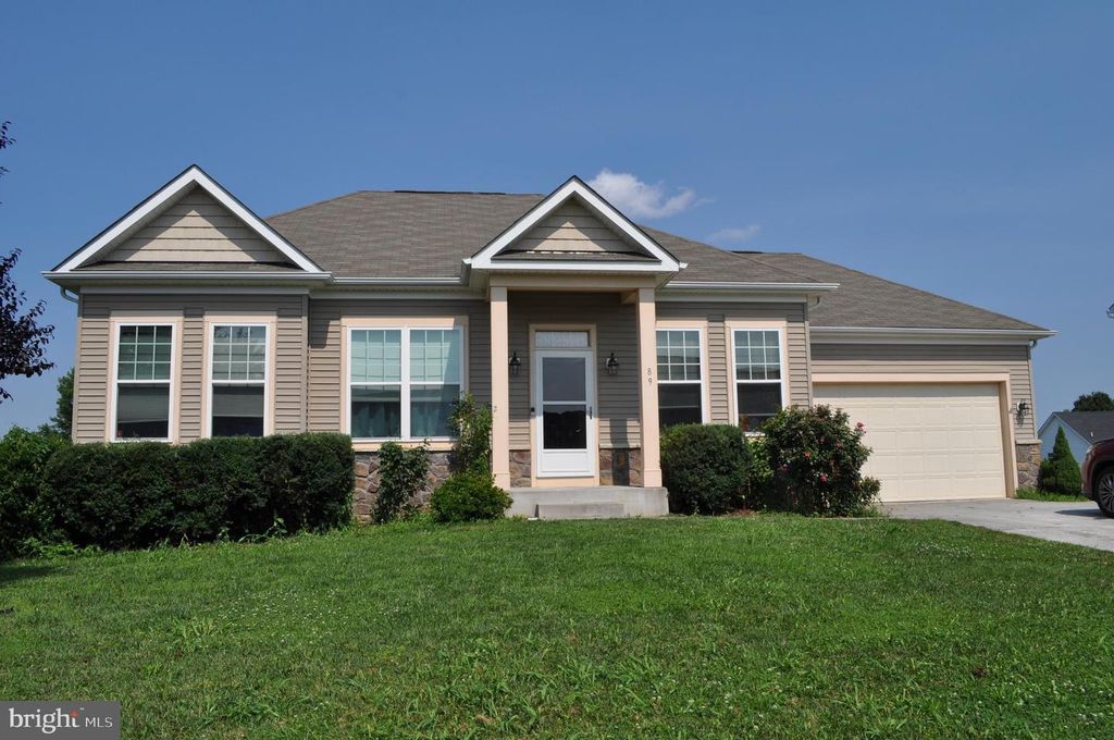 89 OXFORD WAY, Martinsburg, WV 25405