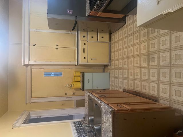 7743 E Canfield Street, Detroit, MI 48214