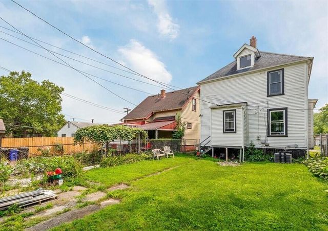 7743 E Canfield Street, Detroit, MI 48214