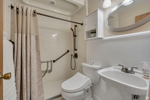 1498 E MOUNT MANOR CIR, Cottonwood Heights, UT 84121