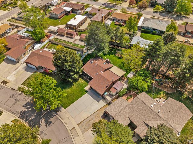 1498 E MOUNT MANOR CIR, Cottonwood Heights, UT 84121