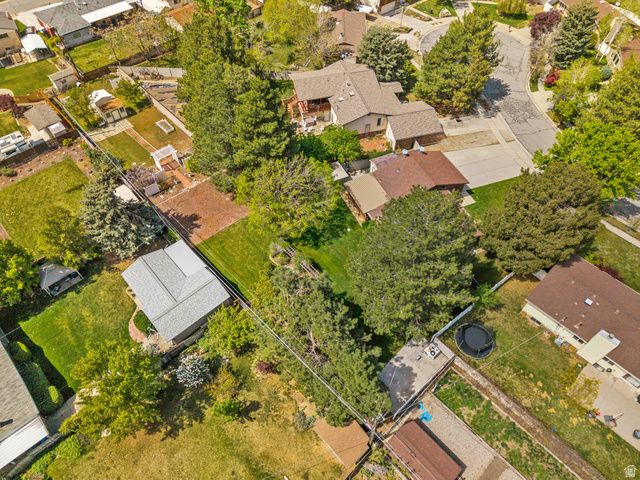 1498 E MOUNT MANOR CIR, Cottonwood Heights, UT 84121