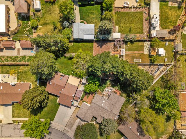 1498 E MOUNT MANOR CIR, Cottonwood Heights, UT 84121