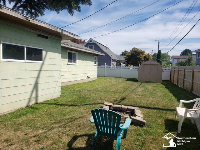 4385 Dixon Road, Newport, MI 48166