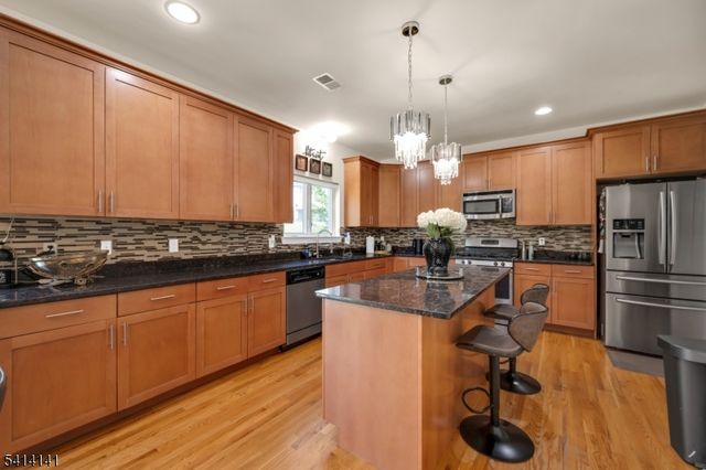 6 Jacob Way, Lopatcong Twp., NJ 08865