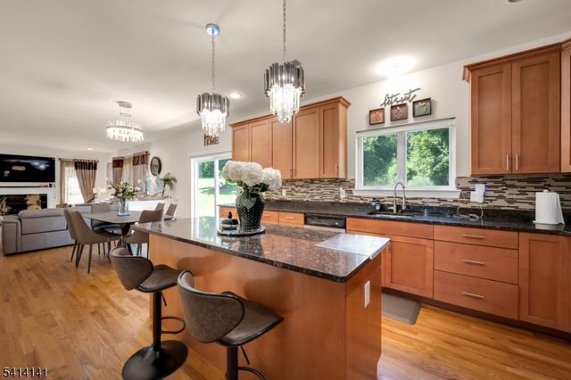 6 Jacob Way, Lopatcong Twp., NJ 08865