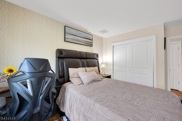 6 Jacob Way, Lopatcong Twp., NJ 08865