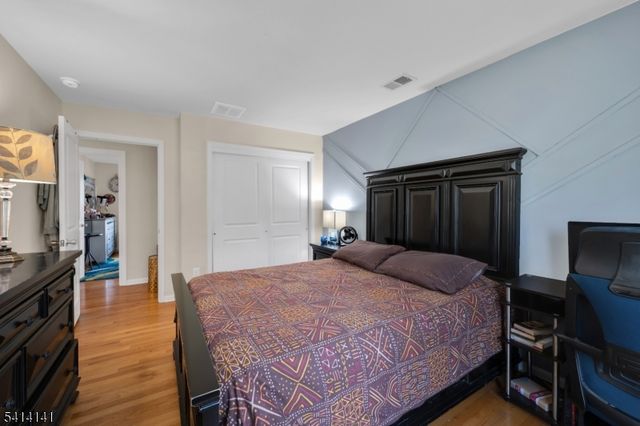 6 Jacob Way, Lopatcong Twp., NJ 08865