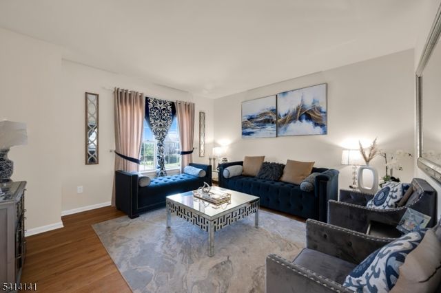 6 Jacob Way, Lopatcong Twp., NJ 08865