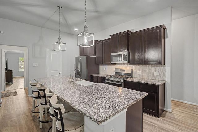 2507 Brooks River Lane, League City, TX 77573